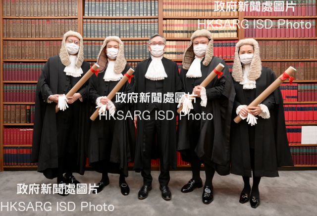 The ceremonial proceedings for the admission of the newly appointed Senior Counsel took place at the Court of Final Appeal today (May 29). Photo shows the Chief Justice of the Court of Final Appeal, Mr Andrew Cheung Kui-nung (centre), with the newly appointed Senior Counsel Mr Philip Chau Ka-chun (second left), Mr Law Man-chung (second right), Mr Norman Nip Sum-ping (first left) and Ms Vinci Lam Wing-sai (first right).